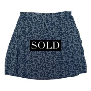 Title Skirt Small